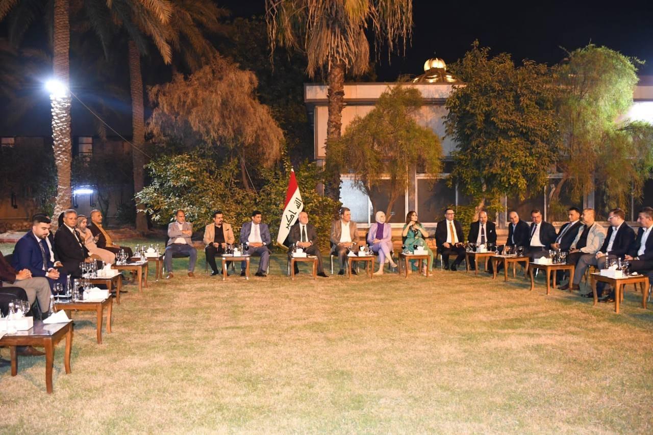 Dr. Haider Al-Abadi hosts a group of political analysts and discusses with them the general issues o