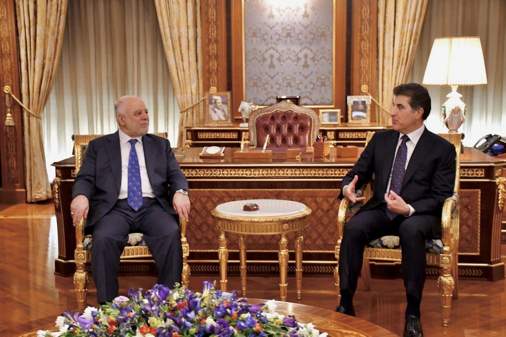 الدكتور حيدر العبادي يلتقي السيد نيجيرفان بارزاني ويبحث معه عمل الحكومة والتفاهمات بين المركز والاقل