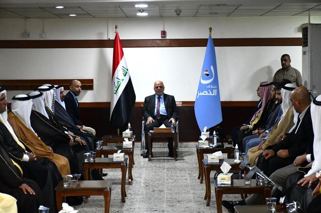 العبادي يلتقي بشيوخ وأعيان مدينة كركوك ويؤكد: الفساد هو العدو الأكبر في مواجهة الأزمات