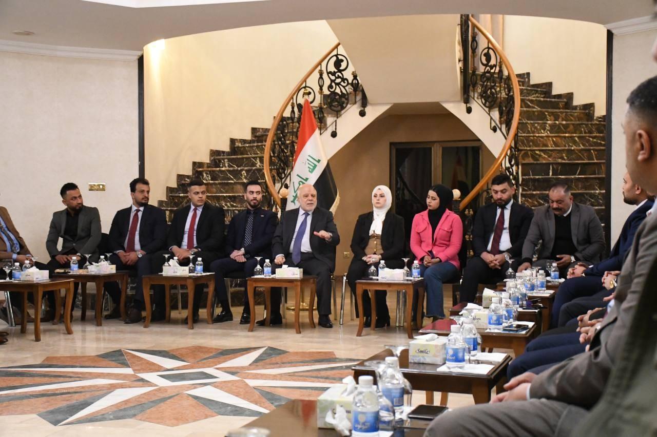 الدكتور حيدر العبادي يستقبل مجموعة من الشباب العراقي ضمن سلسلة لقاءاته الأسبوعية مع نخب المجتمع