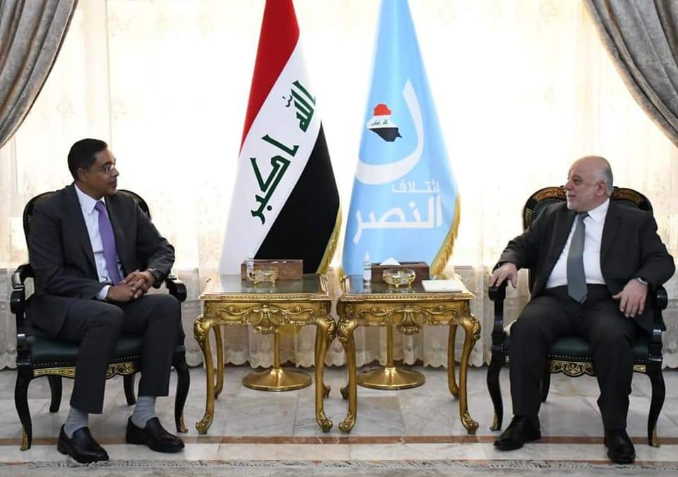 الدكتور حيدر العبادي يستقبل السفير الكويتي في بغداد