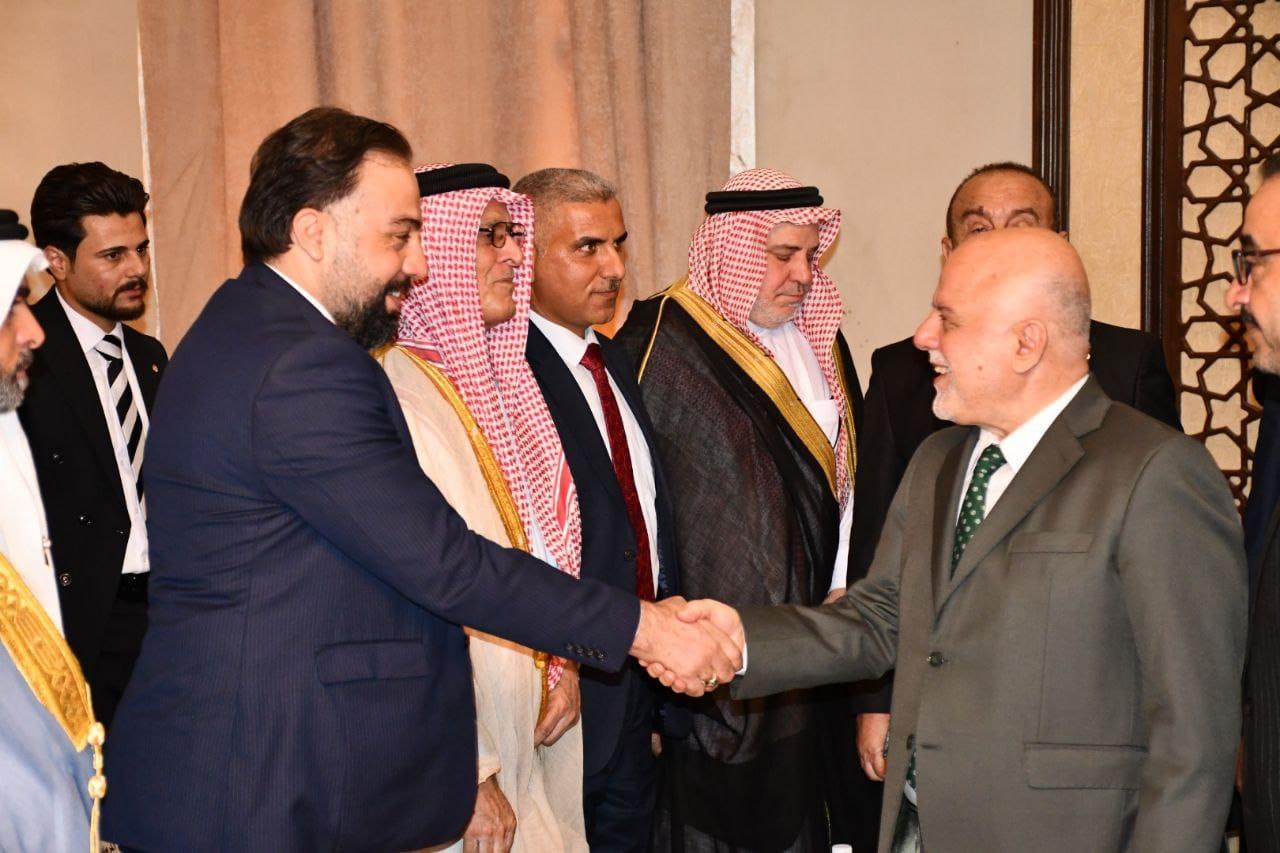 الدكتور حيدر العبادي يستقبل وفداً عن محافطة الأنبار