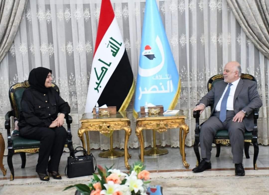 الدكتور حيدر العبادي يستقبل وزيرة المالية طيف سامي