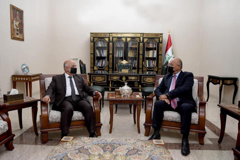 Dr. Al-Abadi meets the President of the Republic, Dr. Barham Salih