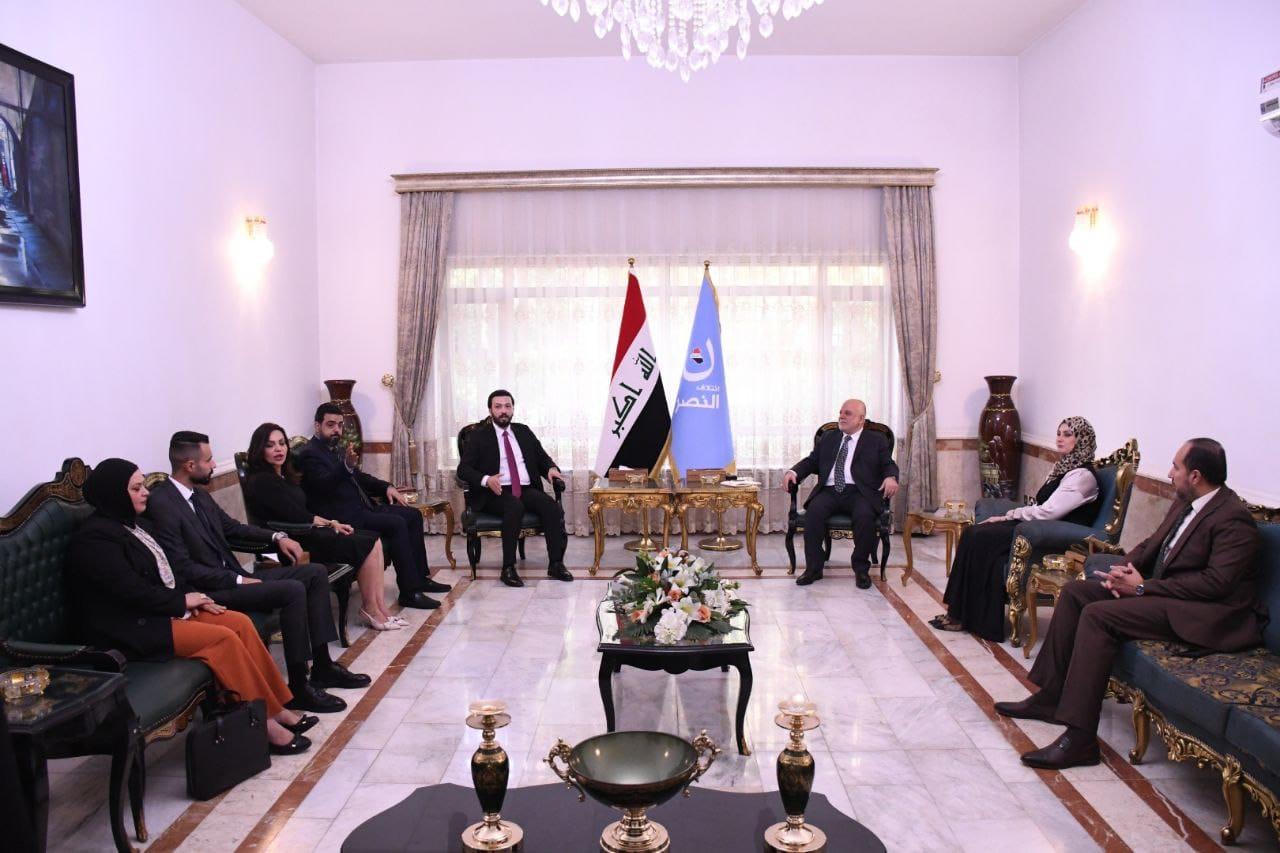 الدكتور حيدر العبادي يستقبل وفداً عن تيار الخط الوطني