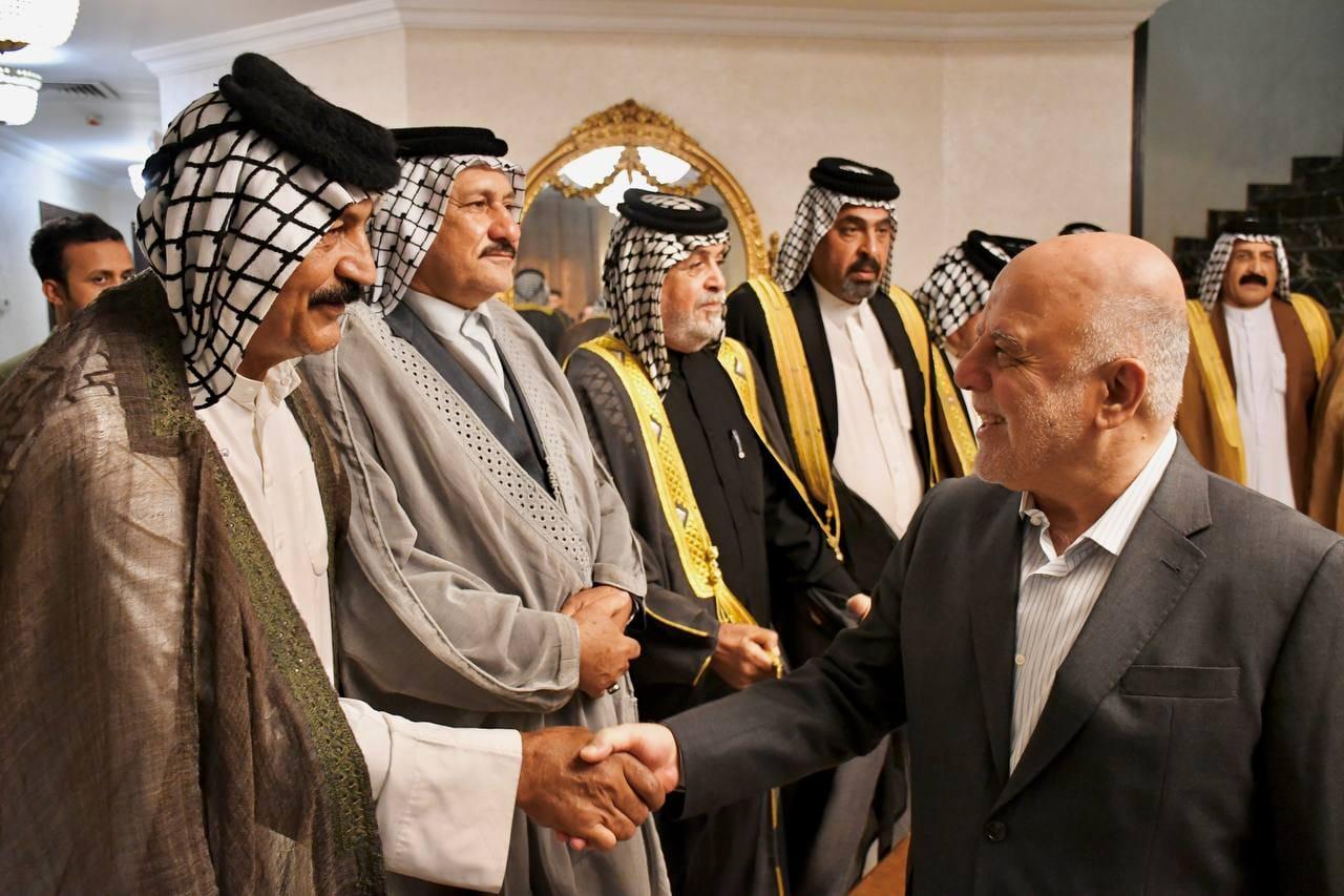 العبادي يستقبل وفداً من أهالي ميسان ويناقش معهم التحديات الراهنة للمحافظة