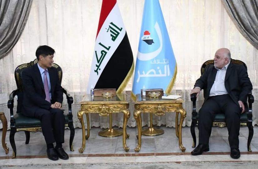 الدكتور حيدر العبادي يستقبل السفير الكوري الجنوبي في بغداد