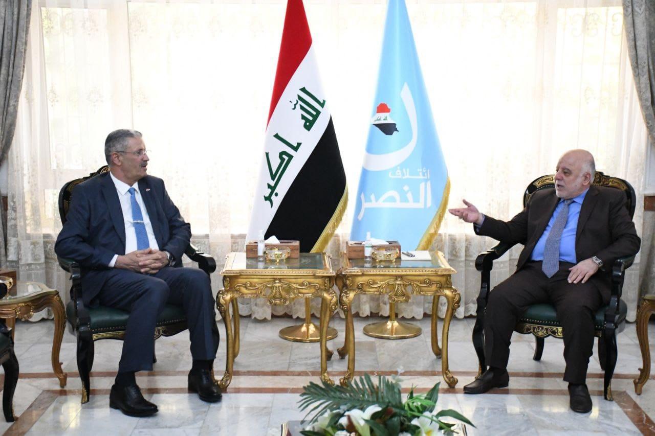 الدكتور حيدر العبادي يستقبل نائب رئيس مجلس الوزراء لشؤون الطاقة ووزير النفط السيد حيان عبد الغني