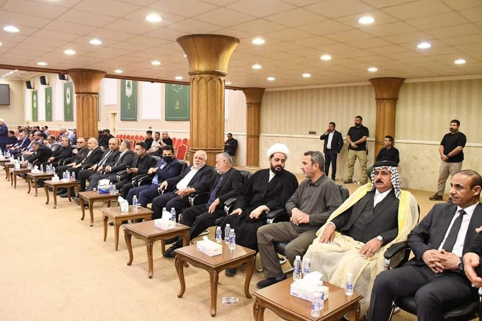 الدكتور حيدر العبادي يحضر مجلس عزاء المغفور له عبد الكريم الأنصاري