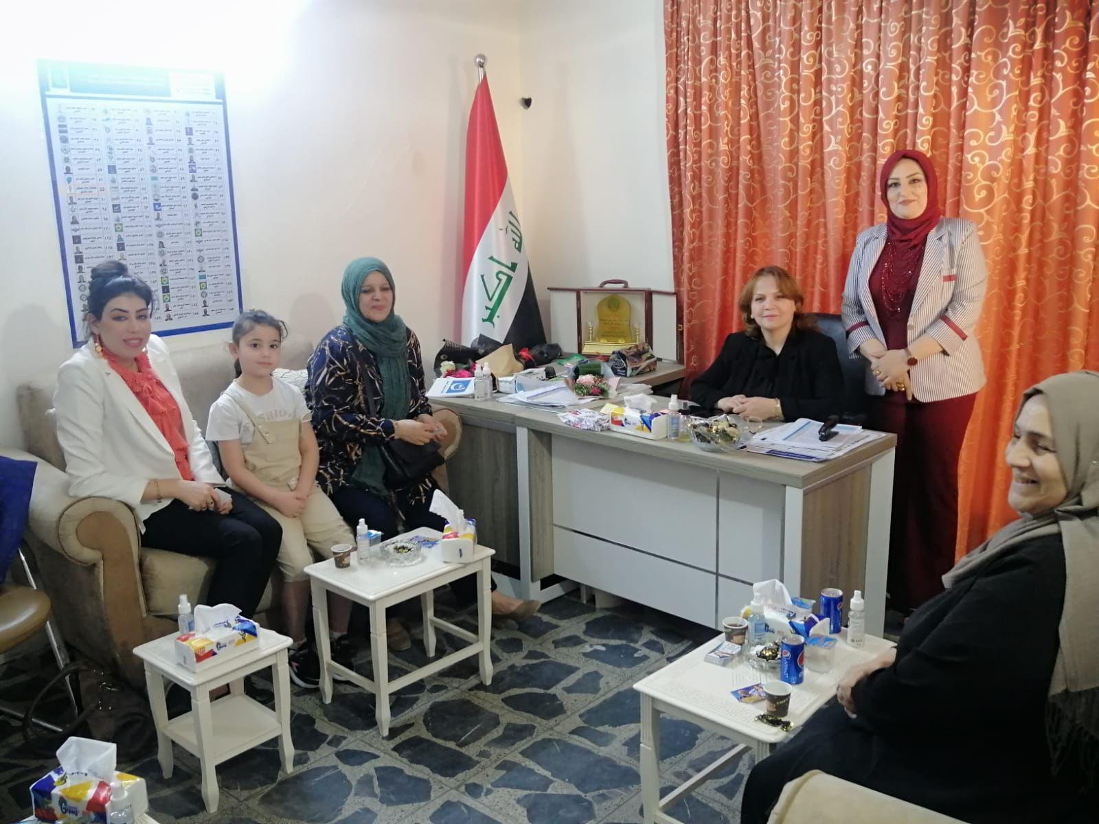 وفد عن مكتب المرأة يزور المرشحة عن ائتلاف النصر كولشان جلال