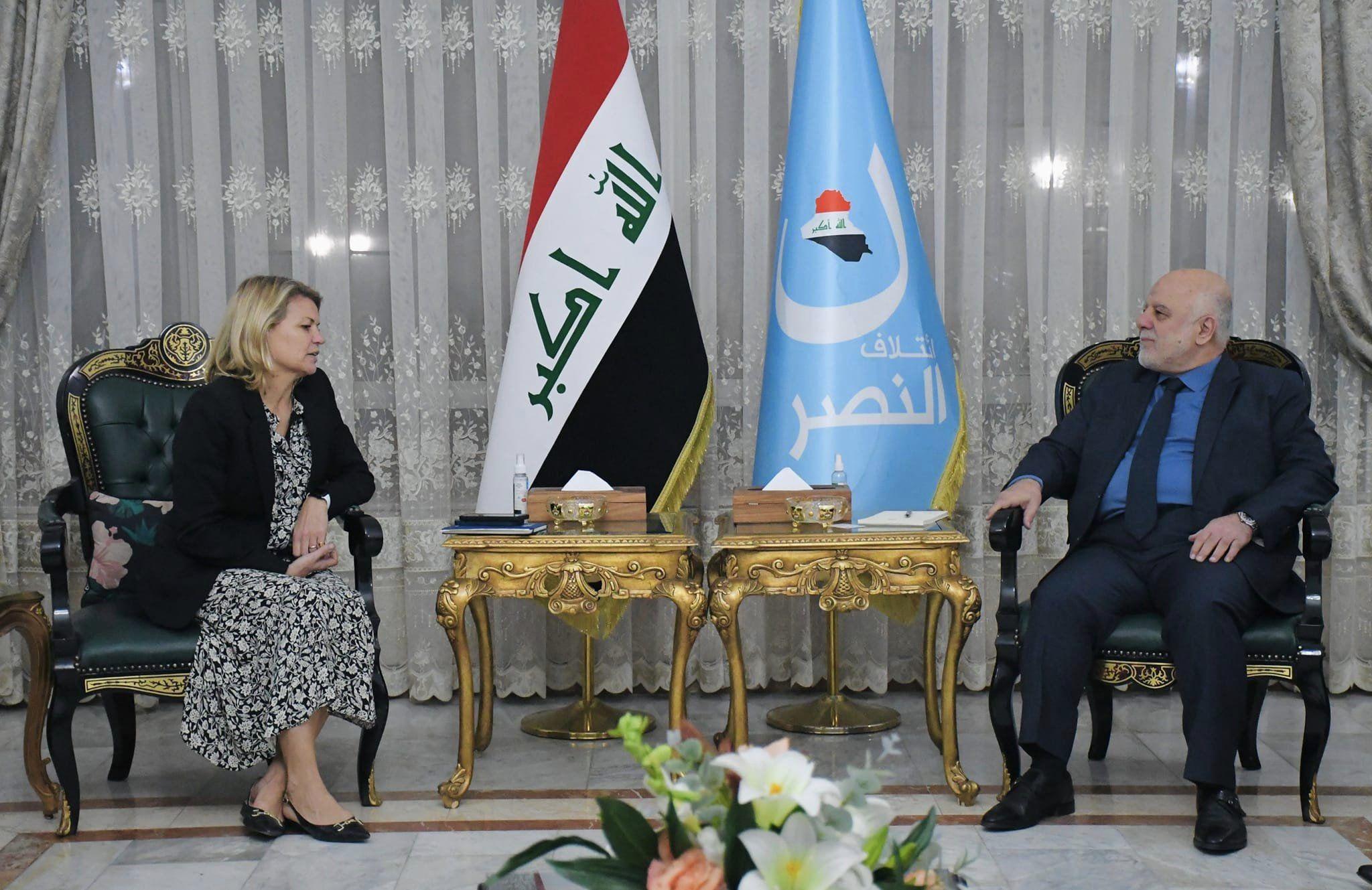 الدكتور حيدر العبادي يستقبل القائم بأعمال السفارة البريطانية