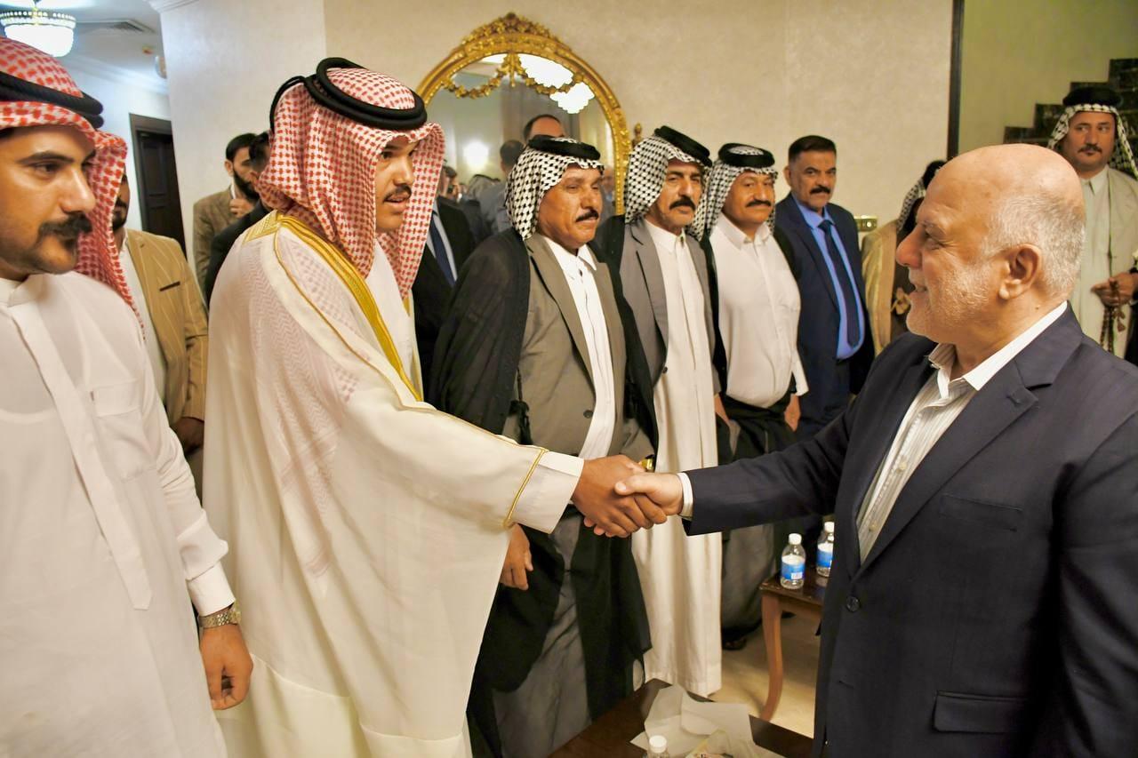 الدكتور حيدر العبادي يستقبل وفداً من أهالي محافظة الديوانية