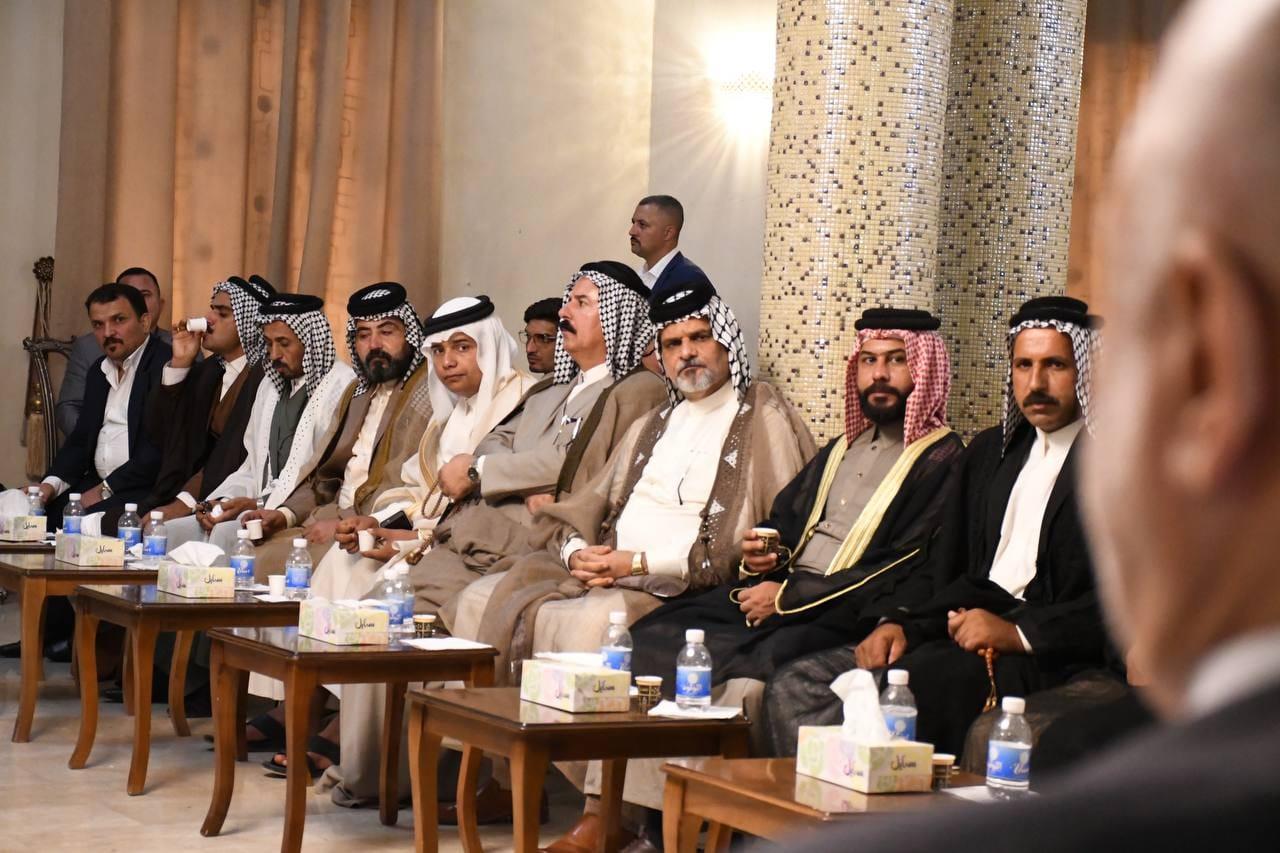 الدكتور العبادي يستضيف نخبة من أهالي محافظة كربلاء المقدسة