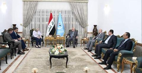 دکتۆر عەبادی پێشوازی دەکات لە باڵیۆزی ویلایەتە یەکگرتووەکانی ئەمریکا لە بەغدا خاتوو ئیلینا رۆمانسکی