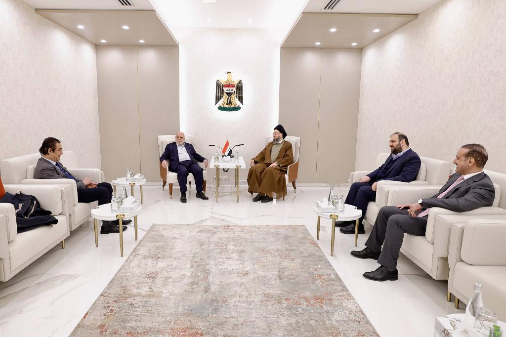 الدكتور حيدر العبادي يلتقي سماحة السيد عمار الحكيم